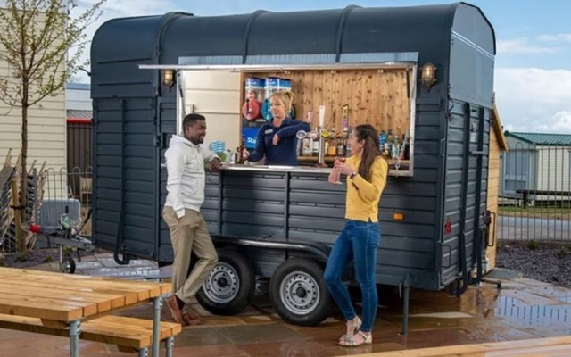 Jonstone Pines Lodge at Cayton Bay Holiday Park