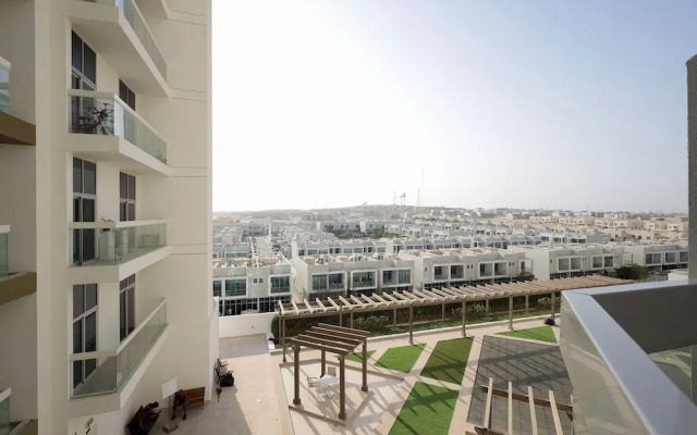 Friendly Studio Apartment With Beautiful Living