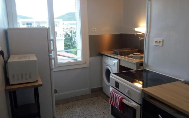 Charmant F2 avec vue, proche centre