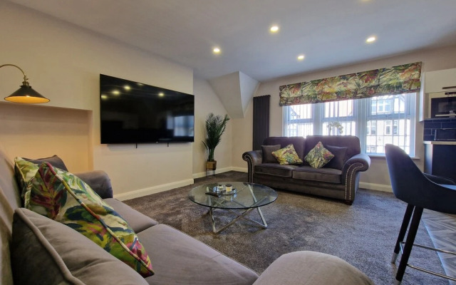 Dysa Clifton Apartments