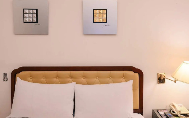 Peach Hotel