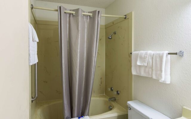 Motel 6 Arkadelphia, AR