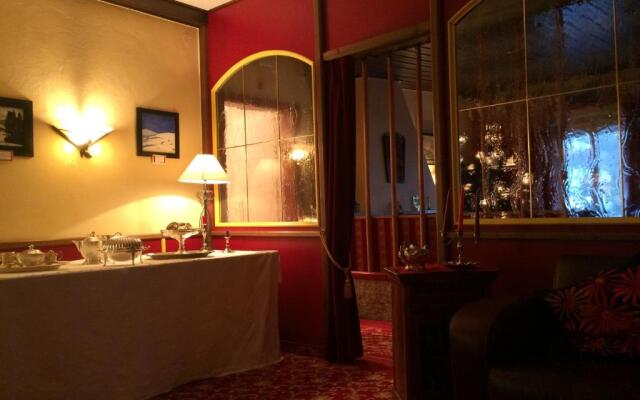 hotelImage