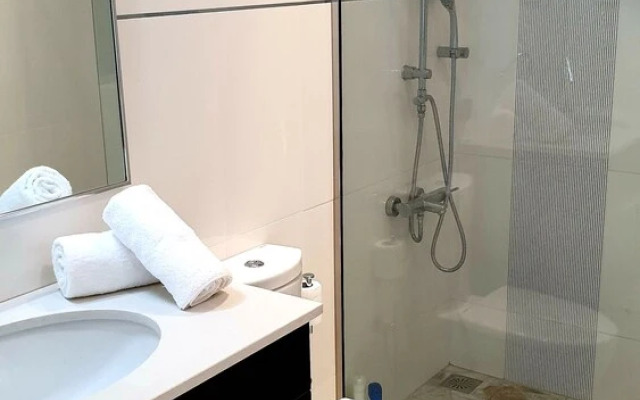 Luxurious Brand New Flat Sea View