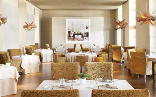 Le Meridien Ra Beach Hotel & Spa