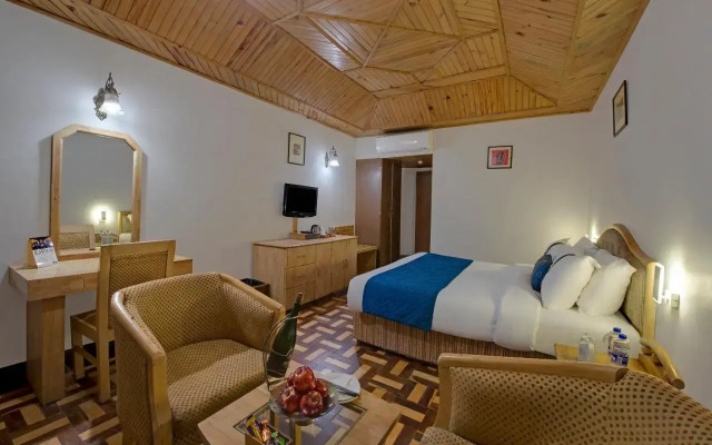 The Explorers Inn Manali