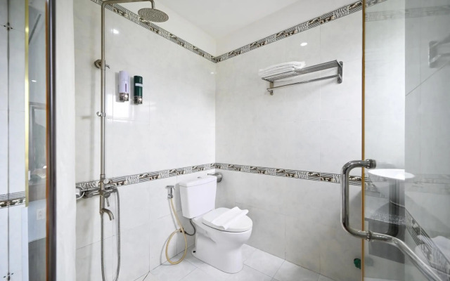 Gia Hoa Hotel