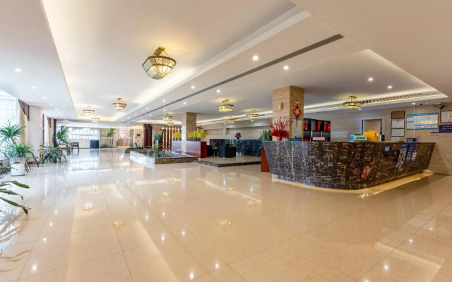 Qiaodu Hotel (Jiangmen Light Rail Station)
