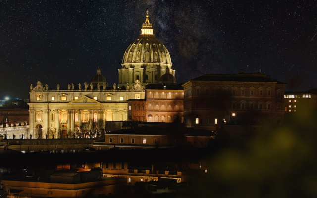Luxury Vatican Stay w/ Private Driver + Free Airport Transfers