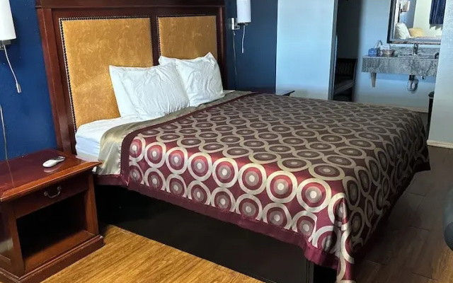 Tanglewood Motel
