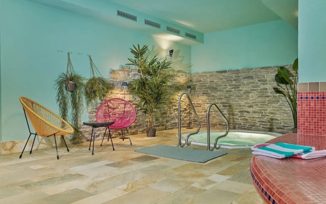 carpe solem KAPOOM - Pop Up Hotel till 2026