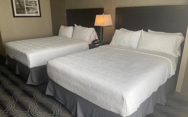 Grand Resort Hotel - Mt Laurel - Philadelphia