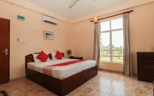 OYO 111 Sea Shine Beach Hotel