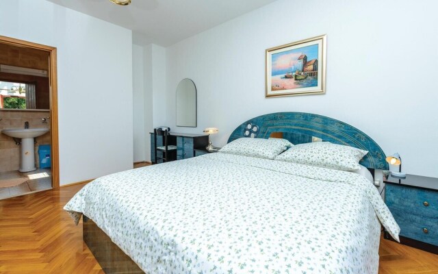 Stunning Home in Zaton Veliki With Wifi and 5 Bedrooms