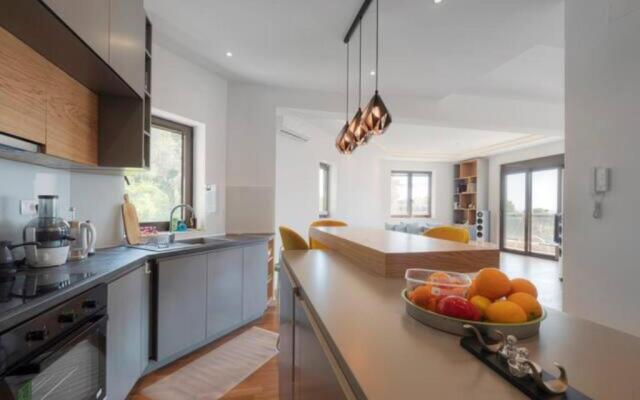 Regina's Residence-One Bedroom Apartment