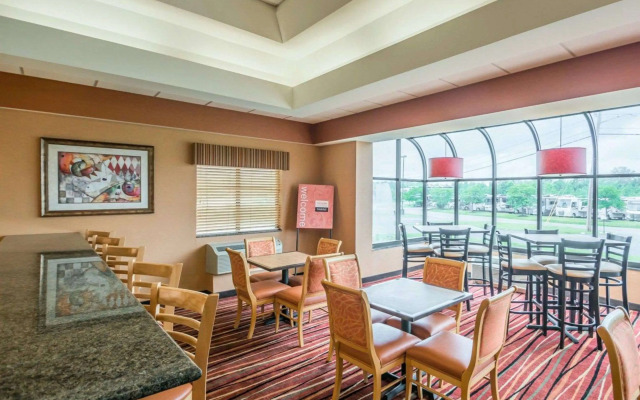 Comfort Inn - NYS Fairgrounds