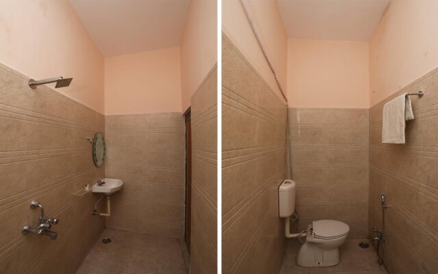 Hotel Emerald by OYO Rooms