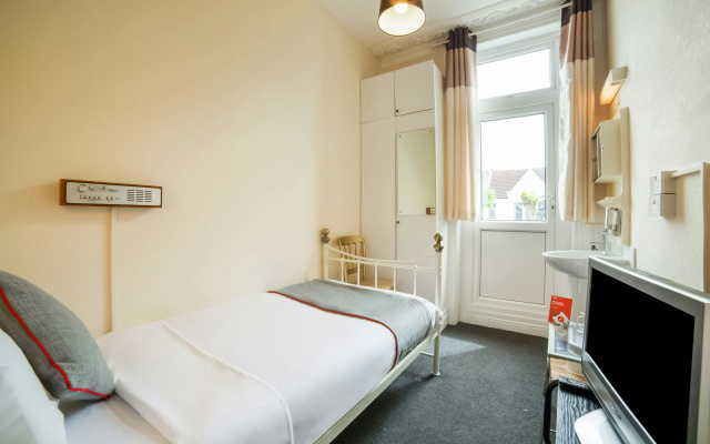 Devine Beach Hotel, Westcliff Southend-On-Sea