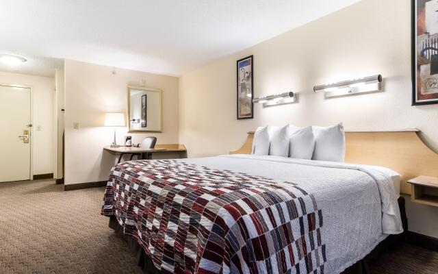 Red Roof Inn Cleveland Airport-Middleburg Heights