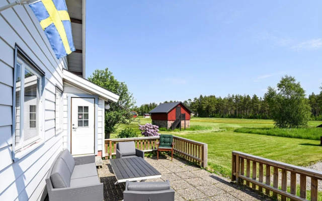 Nice Home in Vänersborg With 3 Bedrooms and Wifi
