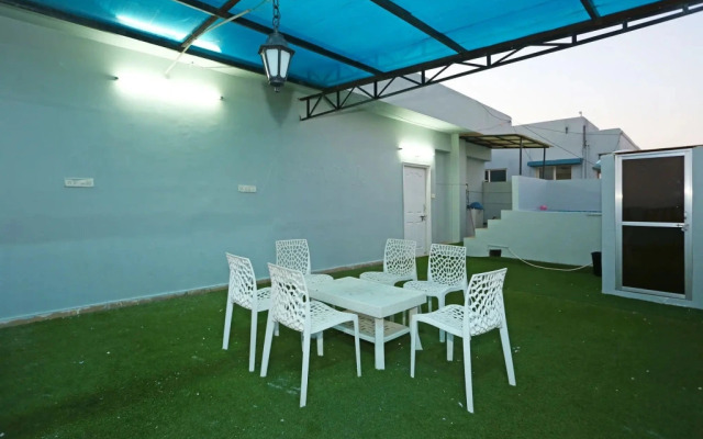 OYO 9775 Home Modern 4BHK Celebration mall