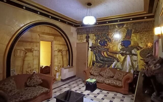 Castle Hotel - Hostel