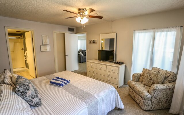 Sand Caper 208