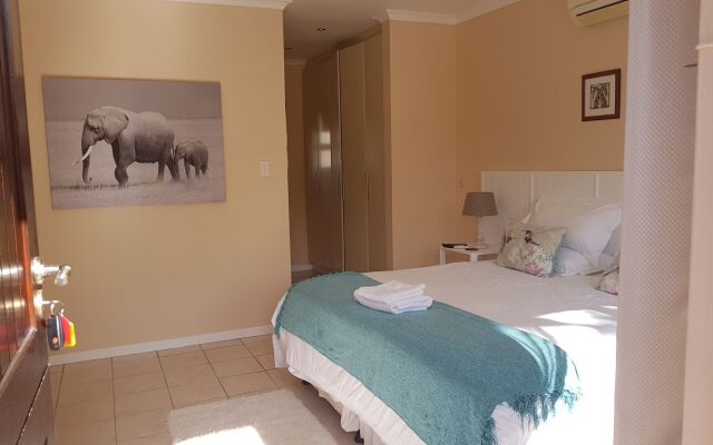 Sunbirds B&B - Adults Only