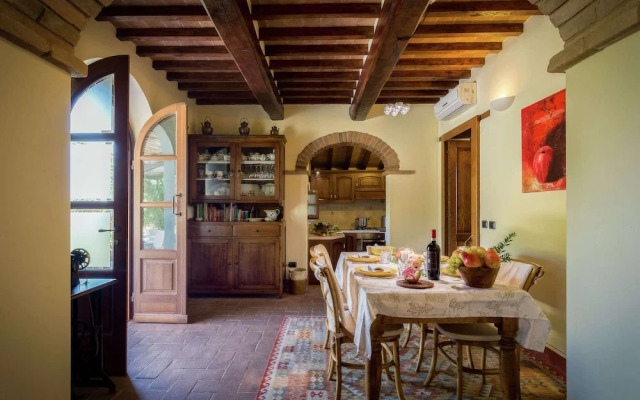 Villa in Cortona With Private Pool