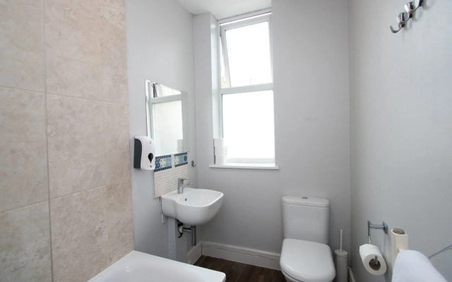 Westciti Caroco Aparthotel