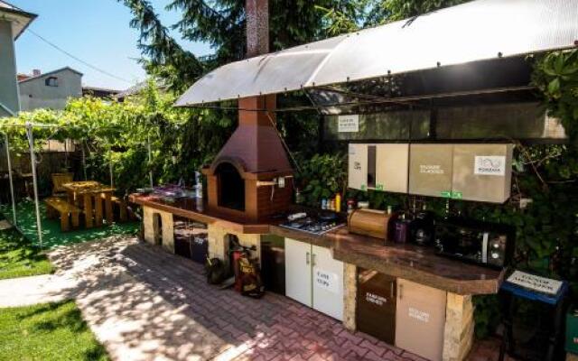 Vila Pretty Woman — Caters To Women (отель для женщин)