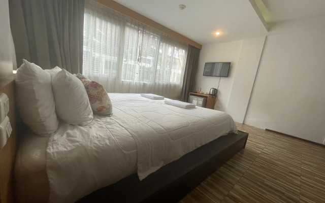 Landmark Patong Hotel by ZUZU