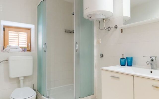 DeAmicis Studios by Irundo