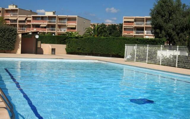 Appartement Bormes-les-Mimosas, 2 pièces, 4 personnes - FR-1-610-61