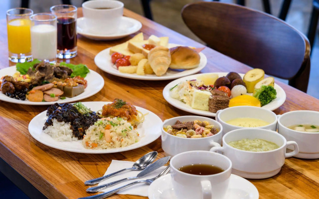 Spring and Autumn Hotel&Resort