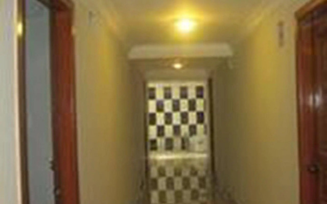 Safari Hotel