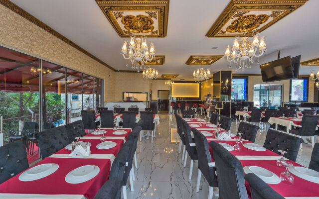 Business Life Hotel Gunesli