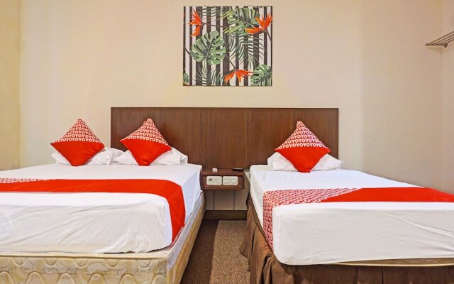 Collection O 91414 Hotel Marina Beach