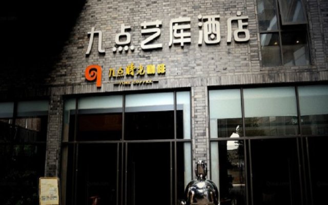 Chengdu Nine Point Art Hotel