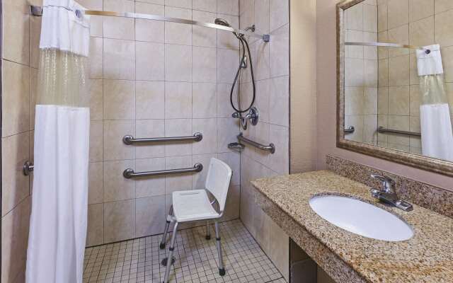 La Quinta Inn & Suites by Wyndham Pearland - Houston South
