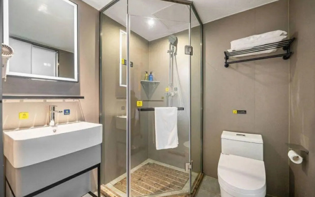 7Days Inn Shanghai Lujiazui Babaiban Pudian Road Subway Station