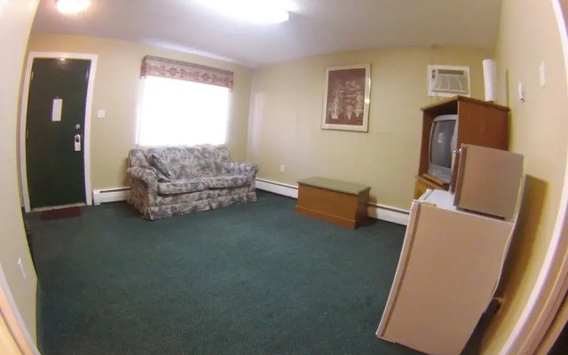 Outpost Motel & Kitchenette Suites