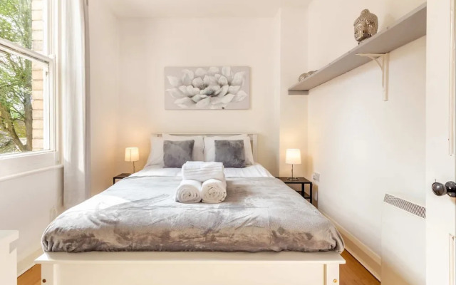 Host Stay Club Chambers