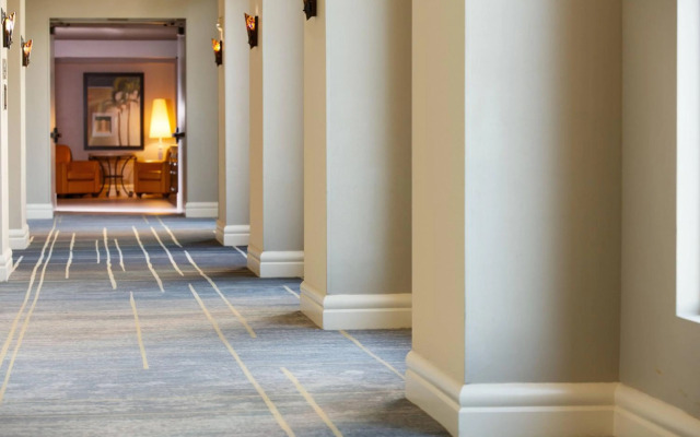 Renaissance Tampa International Plaza Hotel