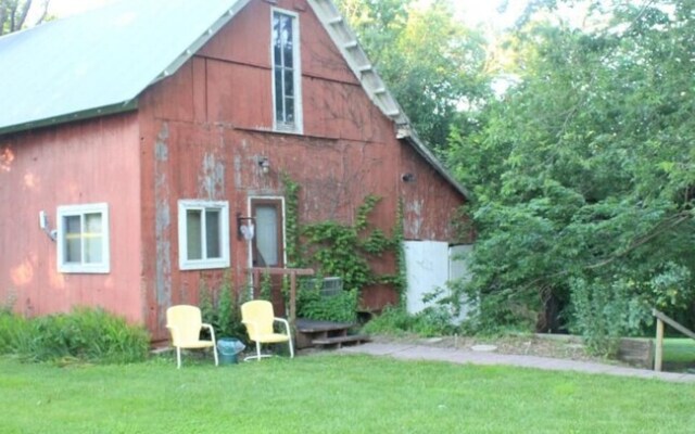 Whispering Pines Bed & Breakfast