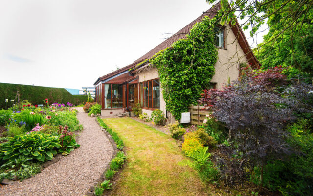 Burnbank B&B