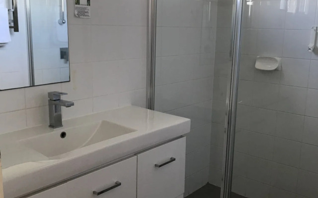 Robetown Motor Inn & Apartments