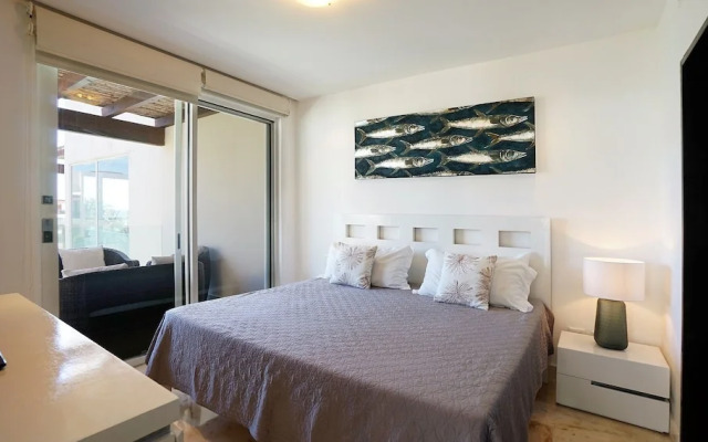 Elements Penthouse 7 3 Bedroom Condo by RedAwning