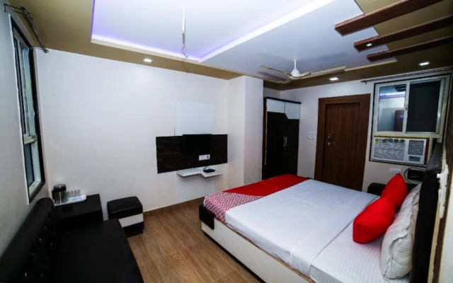 OYO 18651 Hotel Sharda