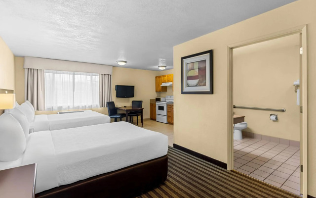 Quality Inn & Suites Vancouver - Hazel Dell